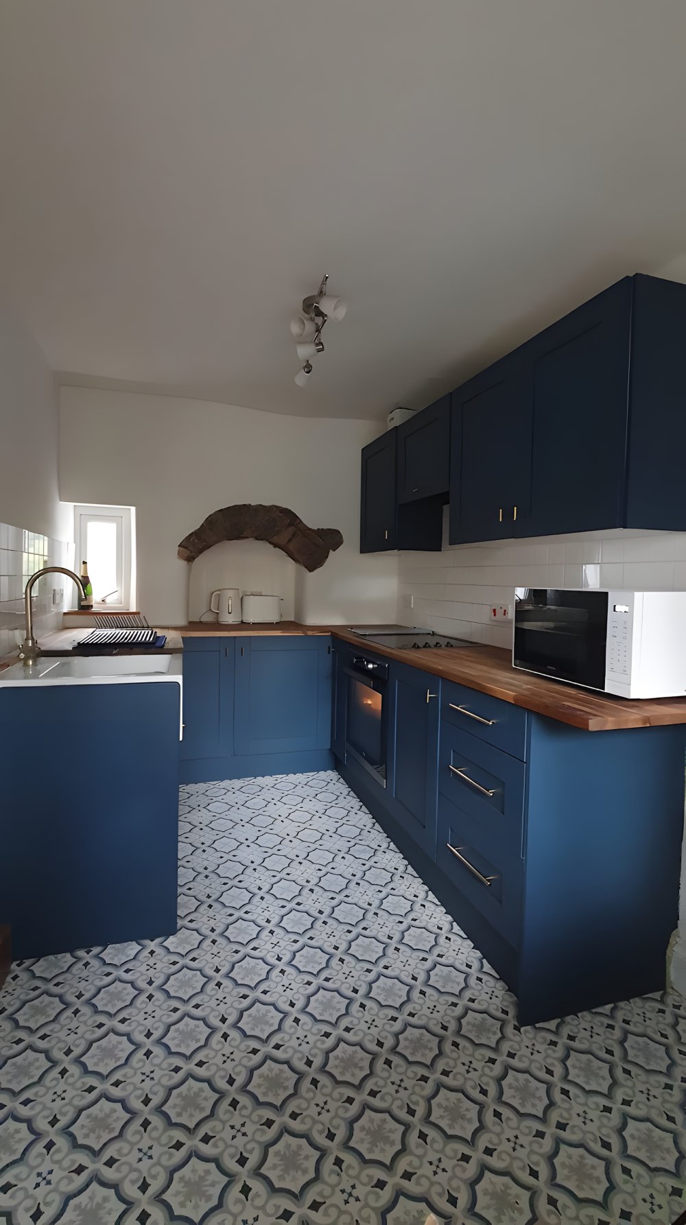 Kitchen with vinyl flooring